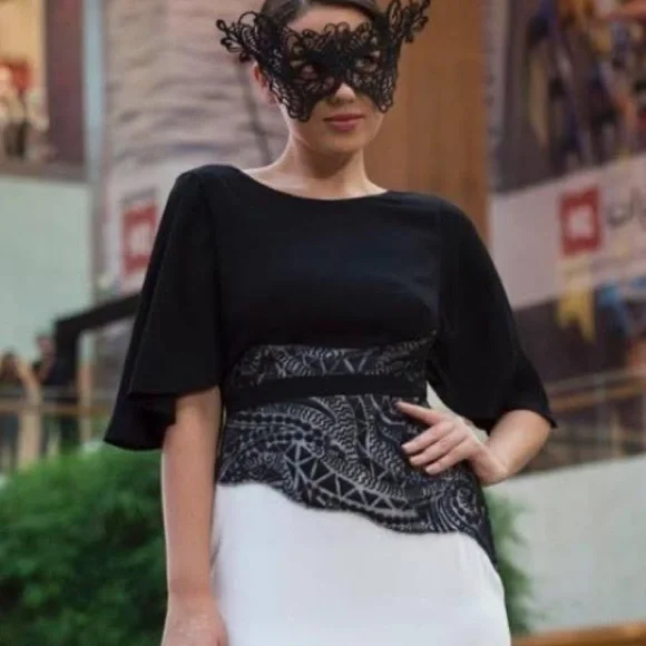 BCBGMAXAZRIA Elayna Black & White Formal Gown Size 10 | Elegant Evening Dress - Picture 6 of 16